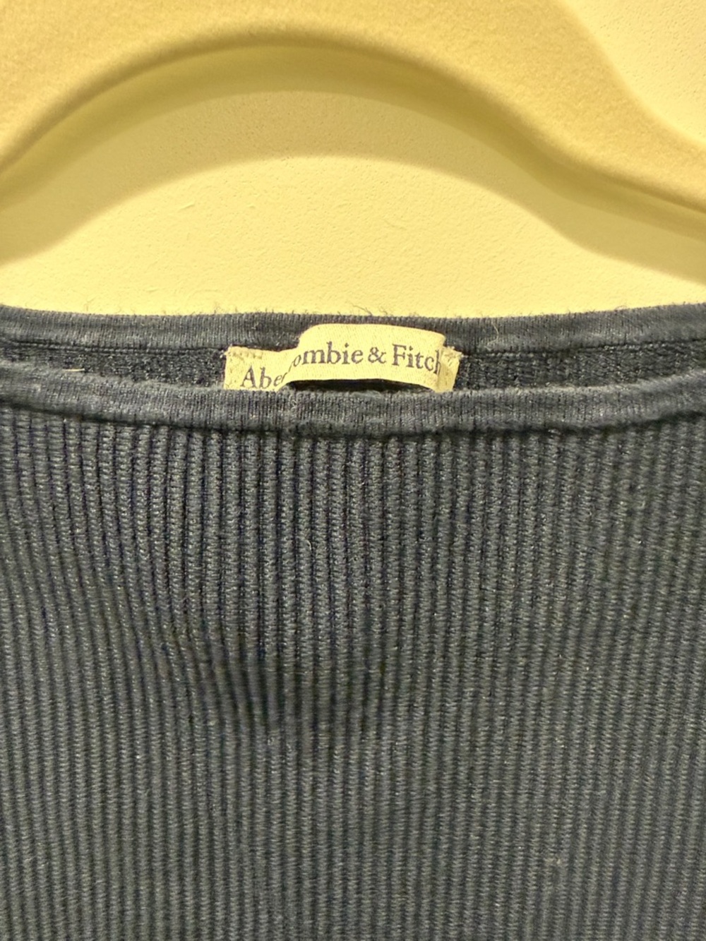 Abercrombie Navy Ribbed Shell Tank - Picture 2 of 2